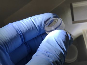 5mm de Saffierglas van de Diktedouane met Gat voor het Deel van de Materiaalassemblage