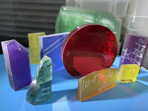 Het laatste nieuws van het bedrijf over Waarom zijn niet de saffieren blauw?
