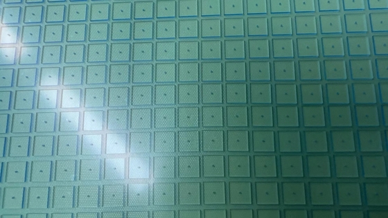 Kwarts/van Borosilicate UV het Ponsengaten 4,4 X 4,4 X 0.5mmt van de Glasplaat