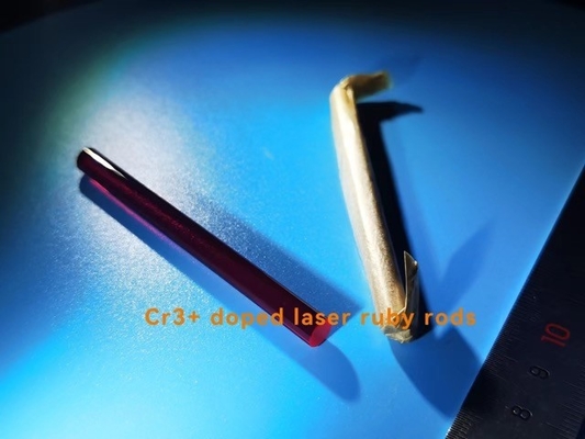 Goede prijs Het met een laag bedekken van Aangepaste Groottelaser Sapphire Crystal High Hardness Anti Corrosion online